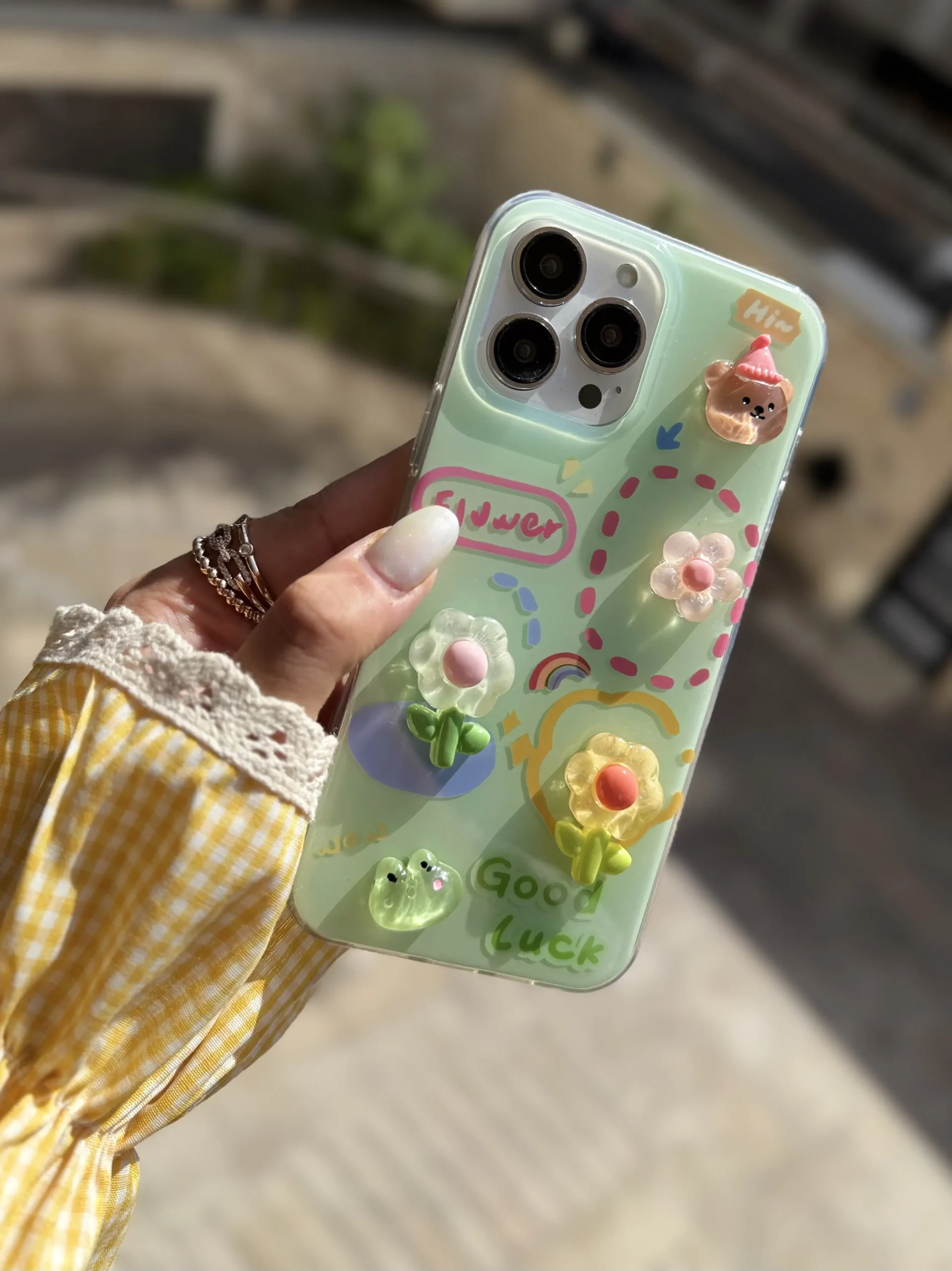 قاب گل برجسته زمینه سبز GOOD LUCK (کدC2107)